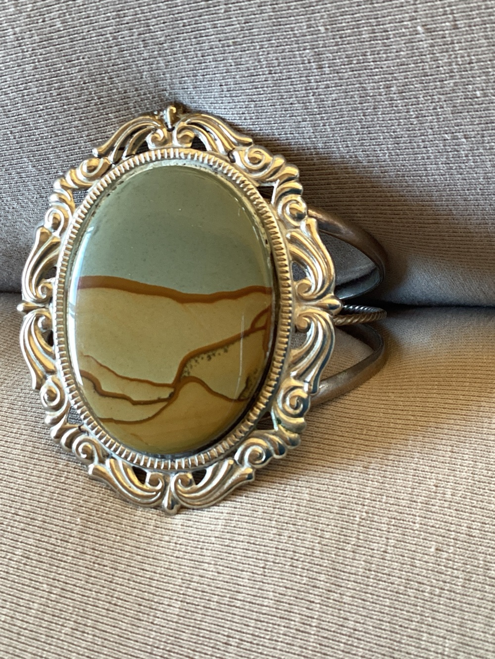 Bracelet Native American Picture Jasper 
Not sterling.